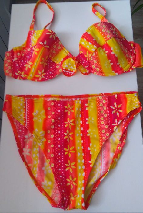 Купальник раздельный размер L, бюст В-С модель Анжелика.