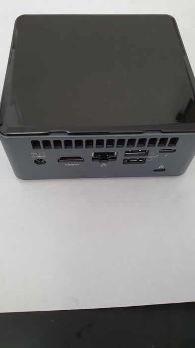 NUC I7 10710U + 500GB SSD + 16MB RAM