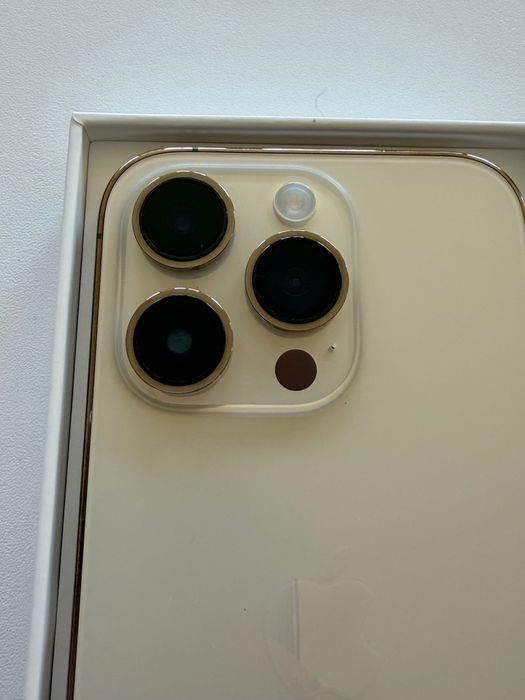 Złoty iPhone 14 Pro 128GB w bardzo dobrym stanie