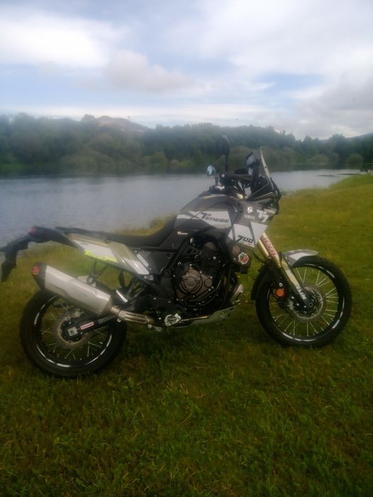 Tenere 700 2023 como nova
