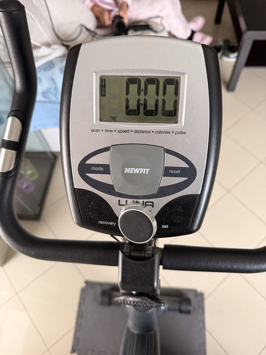 Bicicleta estatica luna newfit