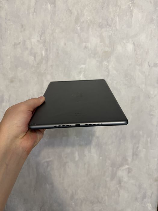 Продам Apple iPad 9, 256GB, версія Wi-Fi.