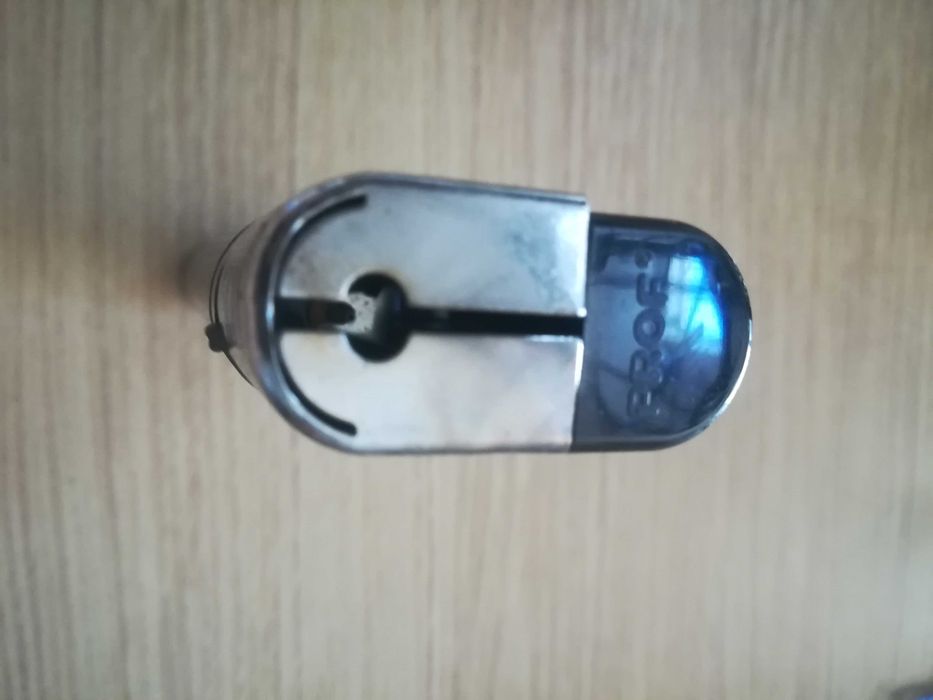 SUPER ISQUEIRO, Recarregável, NOVO~ 15€~OFERTA Portes c/ Registo