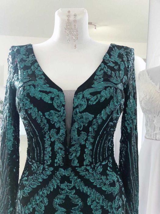 Piękna okazjonalna suknia