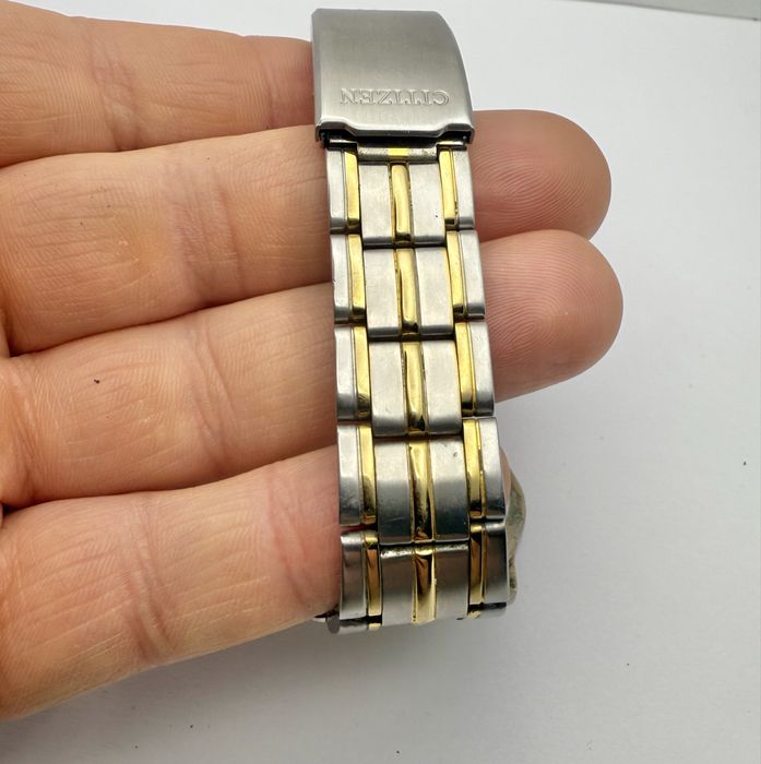 Zegarek Citizen Quartz na szęści