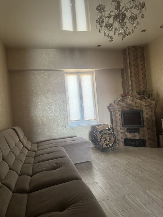 Продаж Заміський Будинок