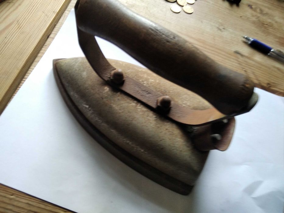 Продам старе жиліско