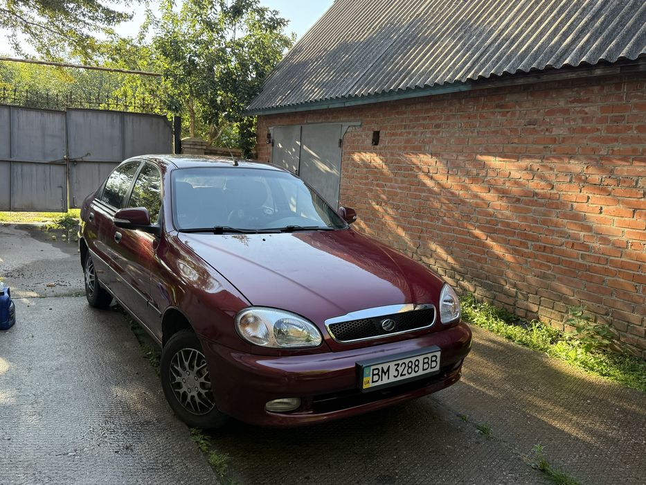Автомобіль Zaz Sens