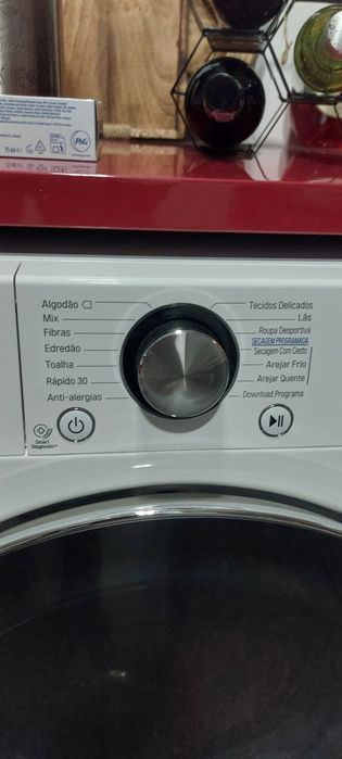 Vendo máquina de secar roupa lg  8kg como nova