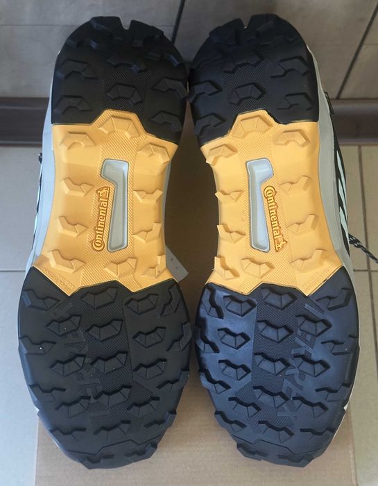 Трекинговые кроссовки Adidas Terrex AX4 GORE-TEX р. EUR-42,5/41-27 см.