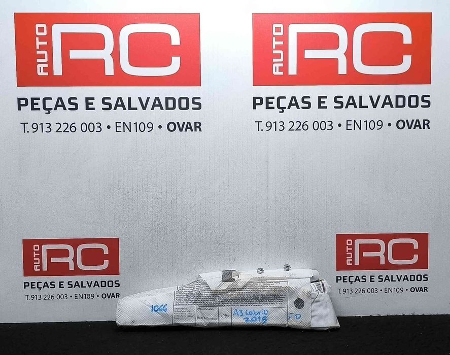 Airbag Banco Direito 8V7880242H - AUDI A3