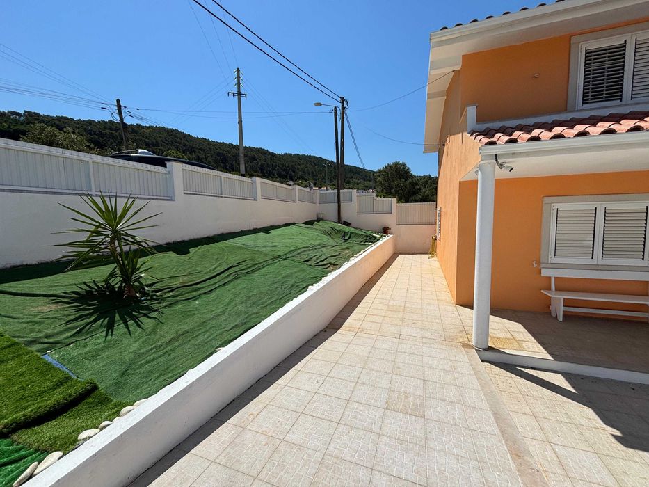 Moradia em alhandra T4