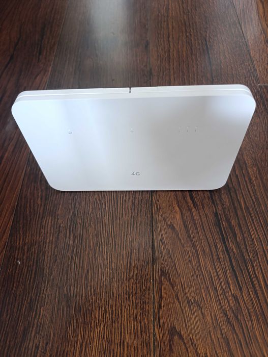 Маршрутизатор роутер інтернет 4G Huawei B311-322 WI-FI SIM сім модем