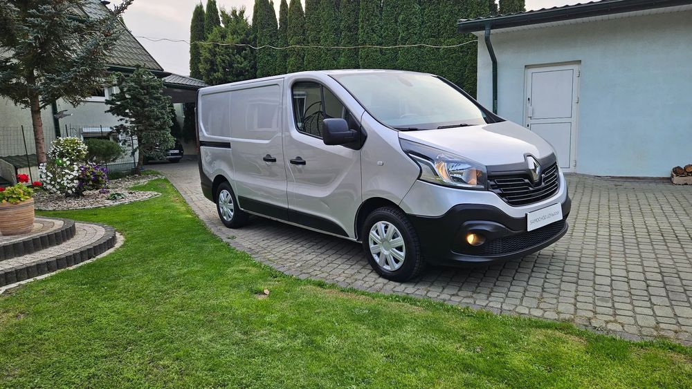 Renault TRAFIC 1,6 120KM L1 NAWI KAMERA KLIMA KEYLESS TEMPOMAT HAK