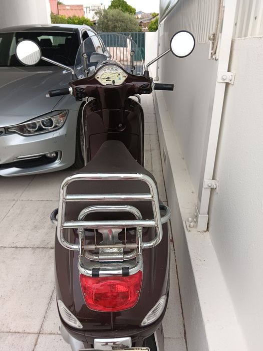 Vespa LX 125 Touring
