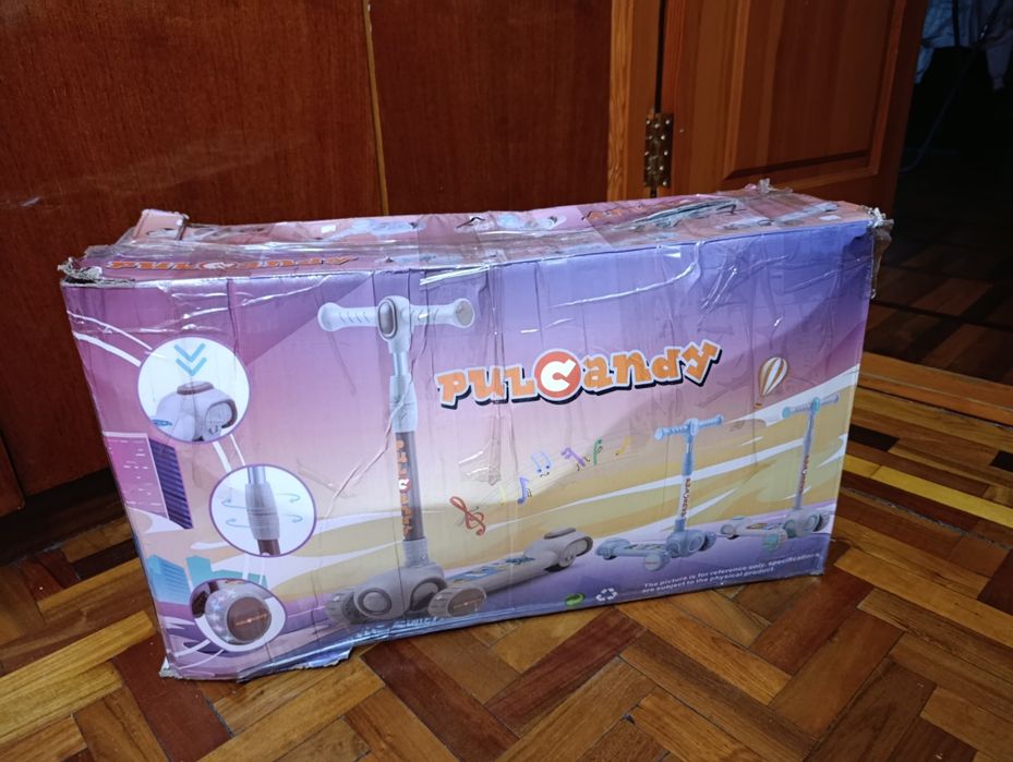 Дитячий триколісний самокат , підсвітка, сидіння, борти