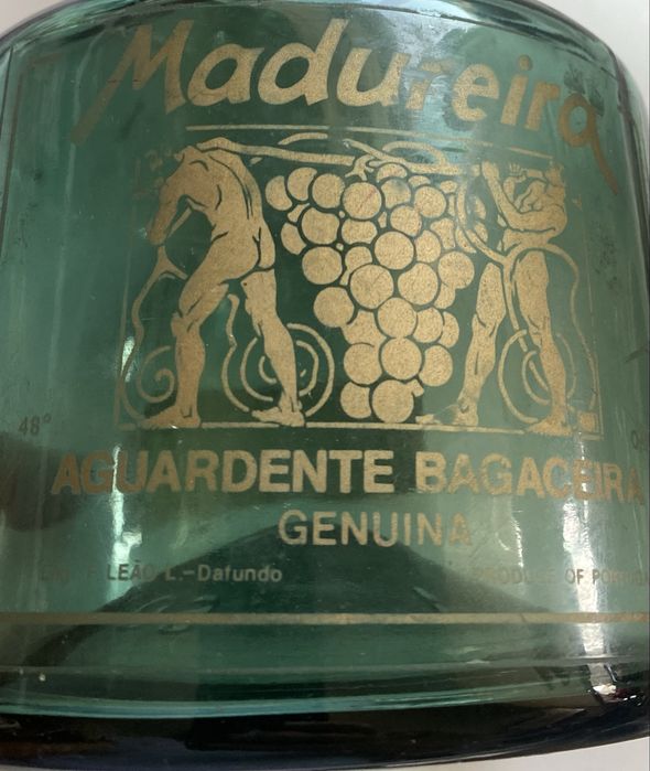 Garrafa vazia de Aguardente Madureira - Anos 60