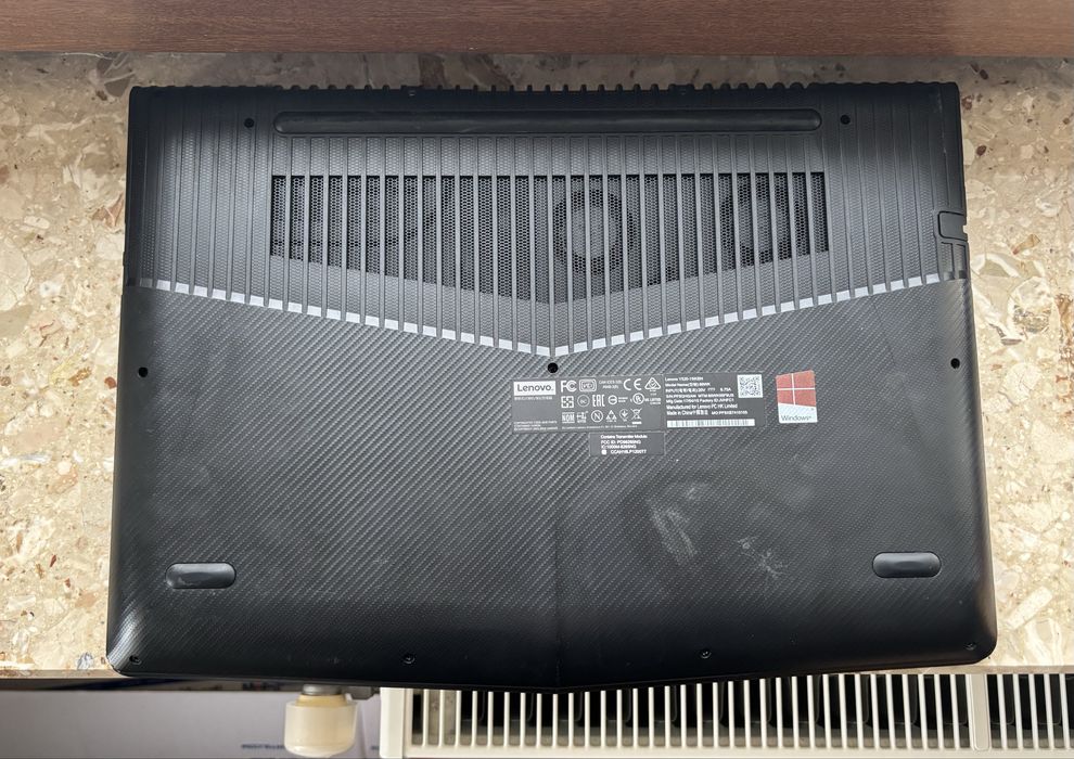 Ноутбук Lenovo Legion Y520-15IKBN i7-7700HQ 1050ti 256gb m2 16gb ram