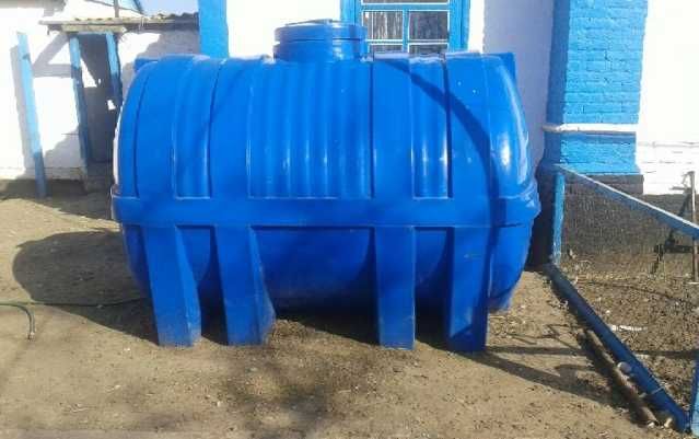 Ремонт пластикових баків, оприскувачів, бензобаків, кришка сівалки