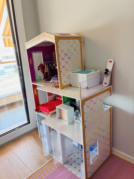 Casa Rainbow High - incluindo diversos itens adicionais