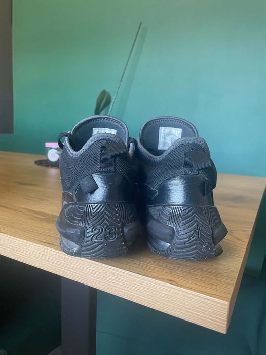 Buty Jordan Stay Loyal 2 Roz 42.5