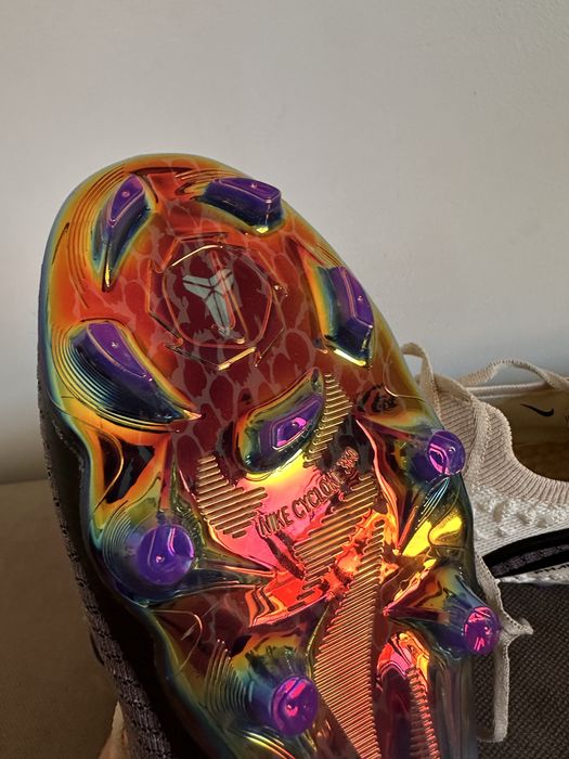 Chuteiras Nike Phantom 6 Mamba 42