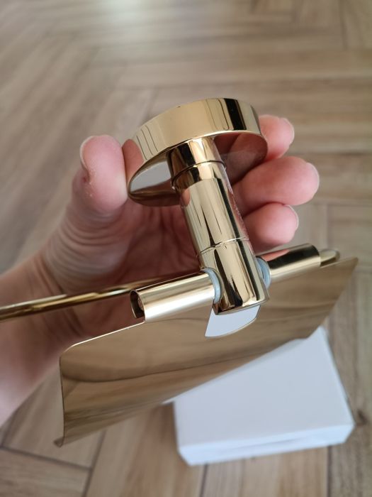 Uchwyt na papier toaletowy