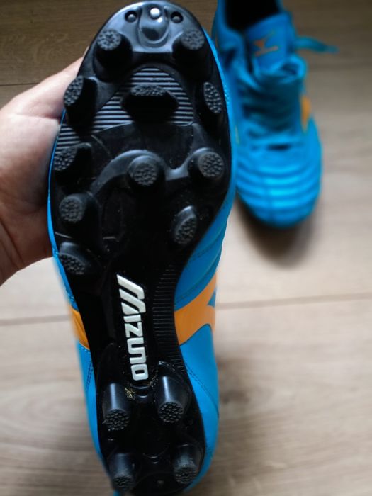 Korki Piłkarskie Mizuno