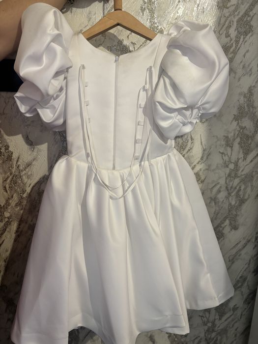 Шикарна святкова сукня