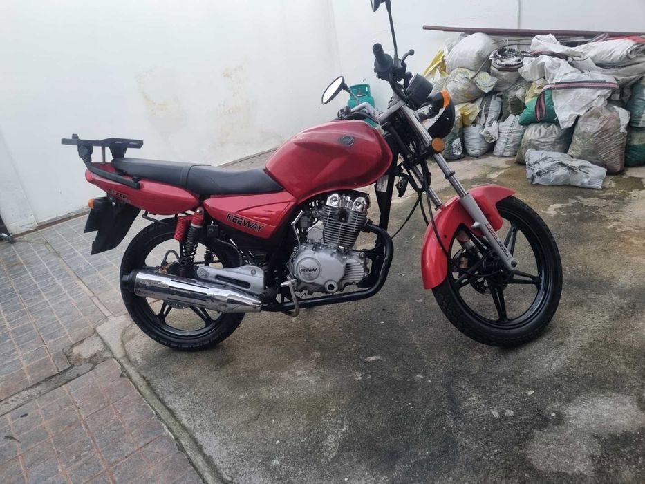 Vendo keeway de 2004 1.000