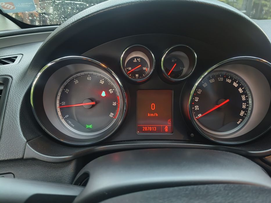 Opel Insignia 1.6 turbo benzyna+gaz