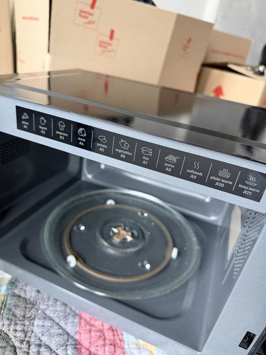 Мікрохвильова піч GORENJE MO 23 A3 BH