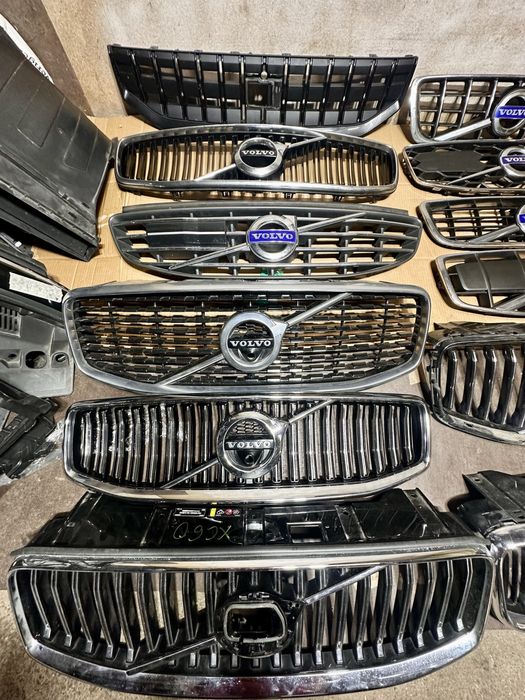 Pешетка радиатора гриль VOLVO V60 S60 V50 S40  V70 XC40 XC 60 V90