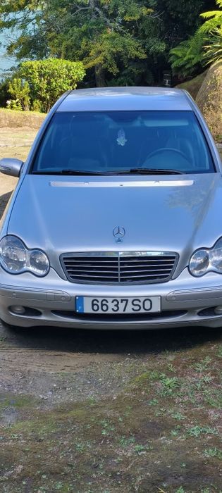 Mercedes-Benz C200