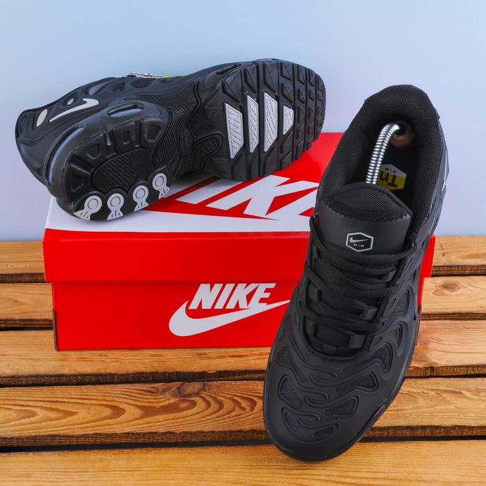 (1735) Акція! Кросівки Nike Air Max TN Plus Drift чорні (43 44 45) найк найки