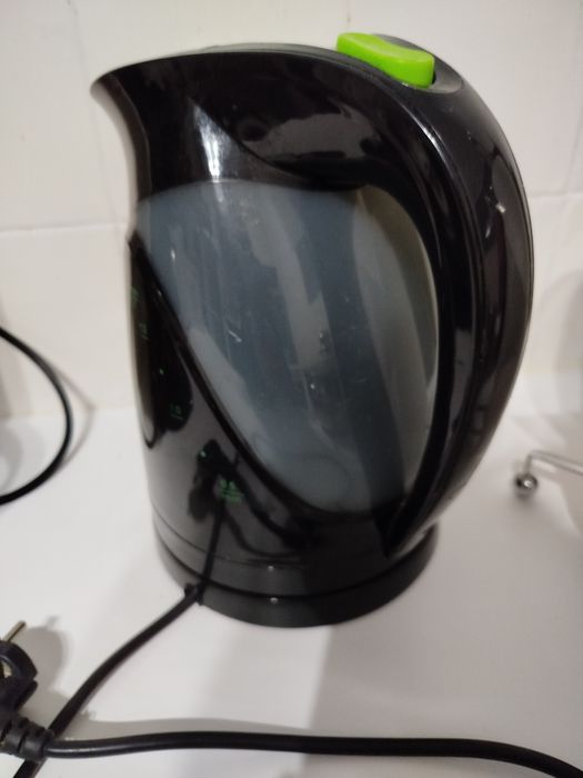 Chaleira e máquina de café