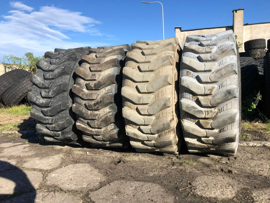 Opony Używane 12-16.5  Camso 85% Możliwa Wysyłka Bobcat