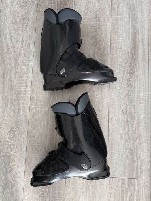 Narty Elan, buty Rossignol, kije fizan