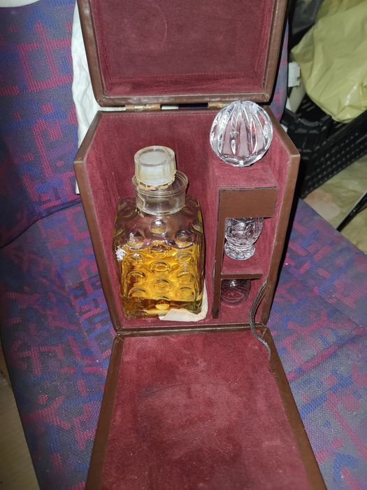 Bar vintage em pele transportável