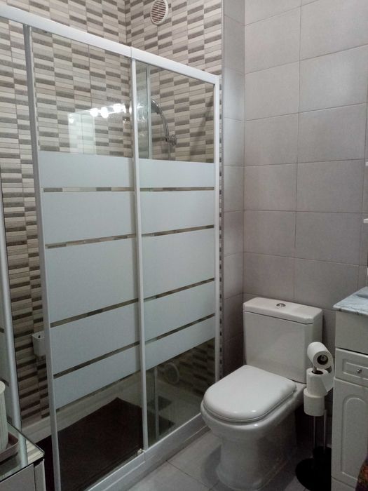 ALUGA-SE quarto só para UMA PESSOA