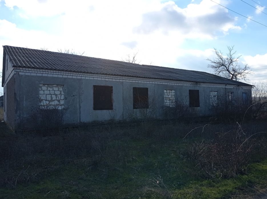 Здание под бизнес ,или разборка