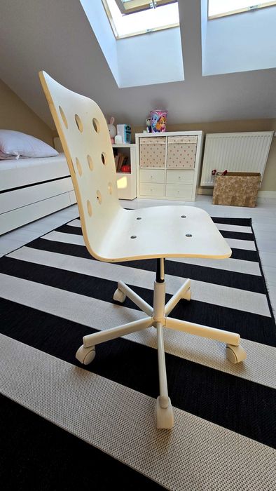 Krzesło obrotowe Jules Ikea białe