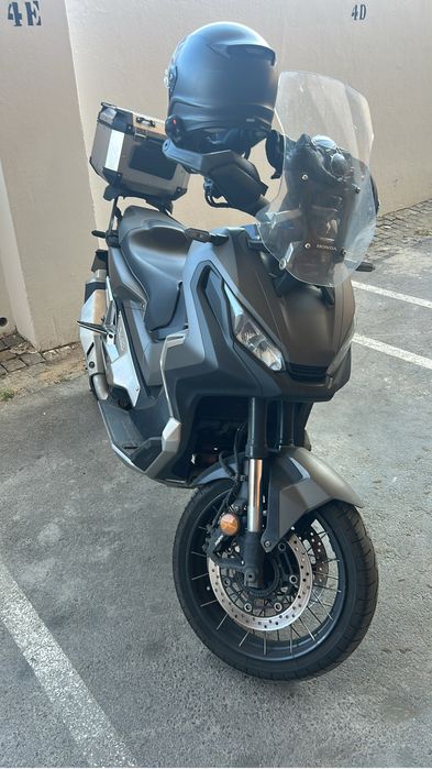 Honda X-adv 750 cc