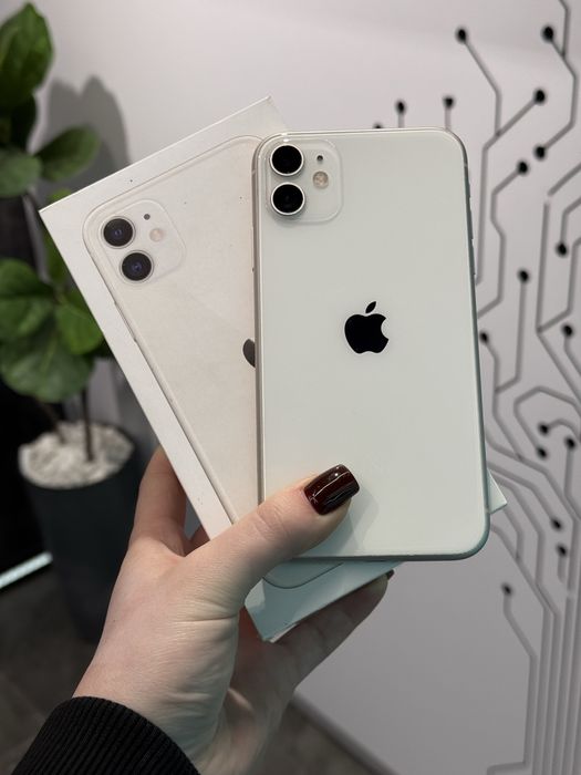 iPhone 11 • 14.6 ios • White • 64GB • Оплата частинами
