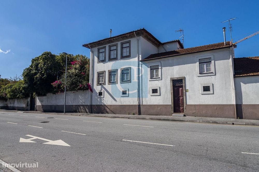 Prédio para ampliação no centro do Pólo Universitário S. João, Paranho