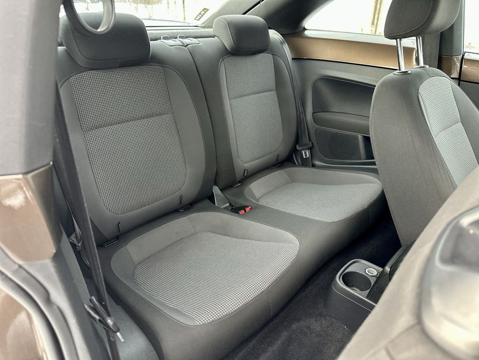 ОФІЦІЙНИЙ Volksvagen Beetle В Стані НОВОГО! Дуже Красива Машинка!!!