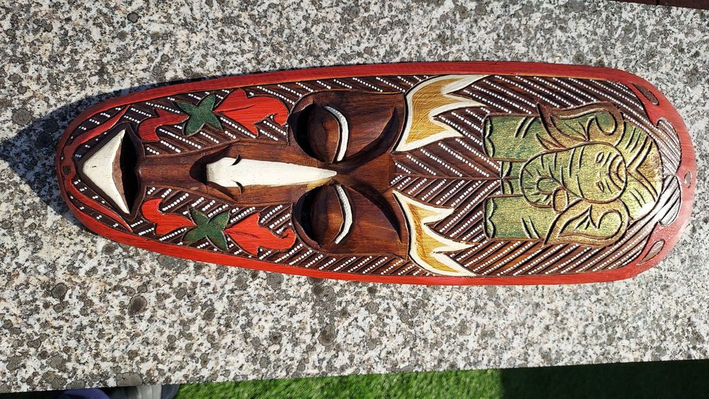 Artefacto com motivos africanos para casa