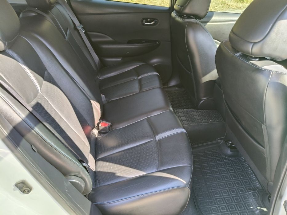 Продам nissan leaf 2 zе1