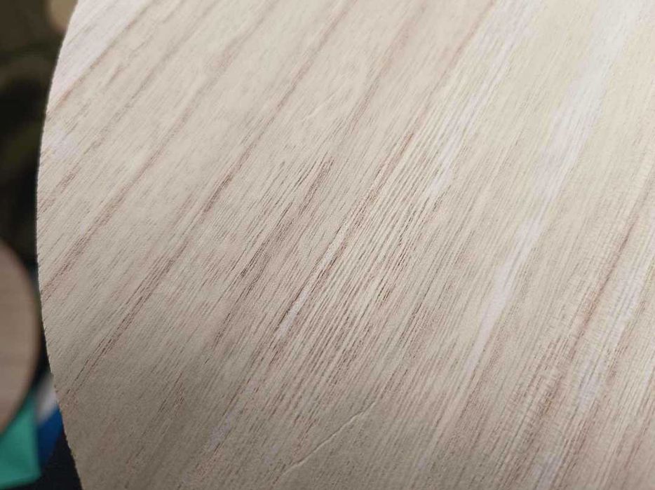 Zestaw 3 stolików z metalowym spodem