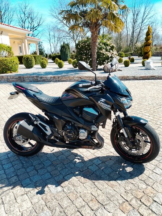 Vendo z800 como nova com apenas 10700 km